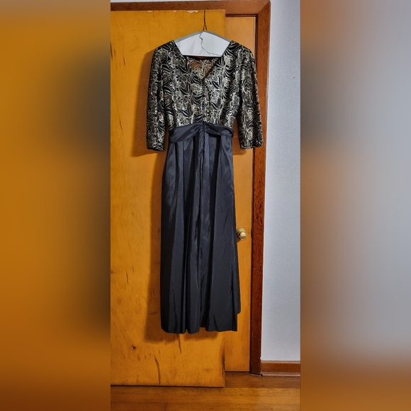 Black and Gold Taffeta Ball Gown - Picture 1 of 2